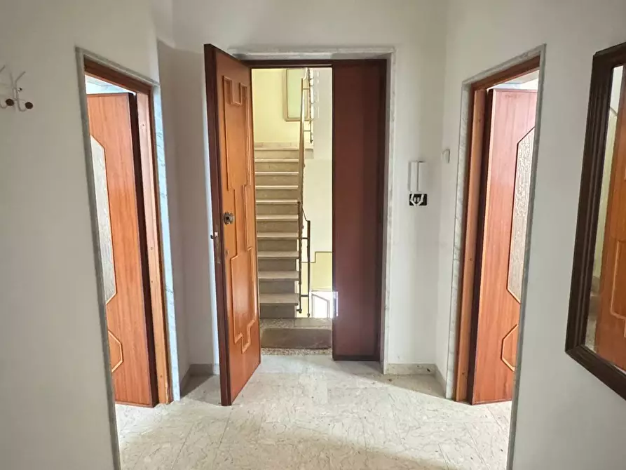 Immagine 13 di Quadrilocale in vendita  in Via San Leonardo a Monopoli