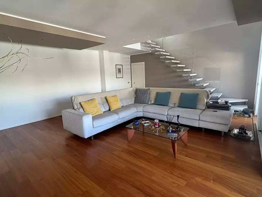 Immagine 1 di Attico in vendita  in Via Sottotenente Francesco Custodero a Monopoli