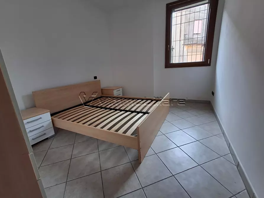 Immagine 9 di Trilocale in affitto  a Poiana Maggiore