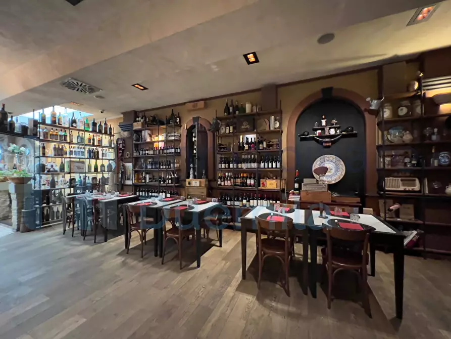Immagine 6 di Bar / Ristorante in vendita  a Bologna