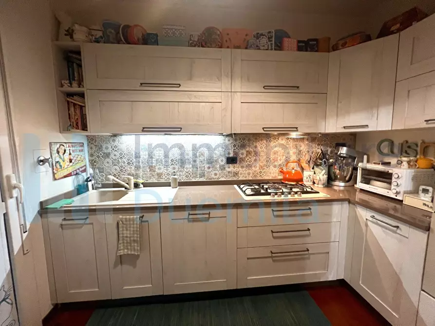 Immagine 16 di Pentalocale in vendita  a Bologna