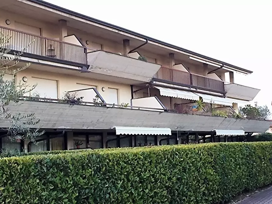 Immagine 2 di Bilocale in affitto  a Desenzano Del Garda