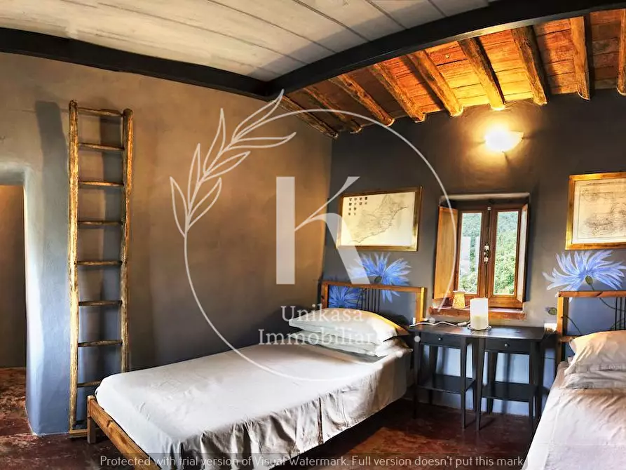 Immagine 10 di Agriturismo in vendita  in Orco Feglino a Orco Feglino