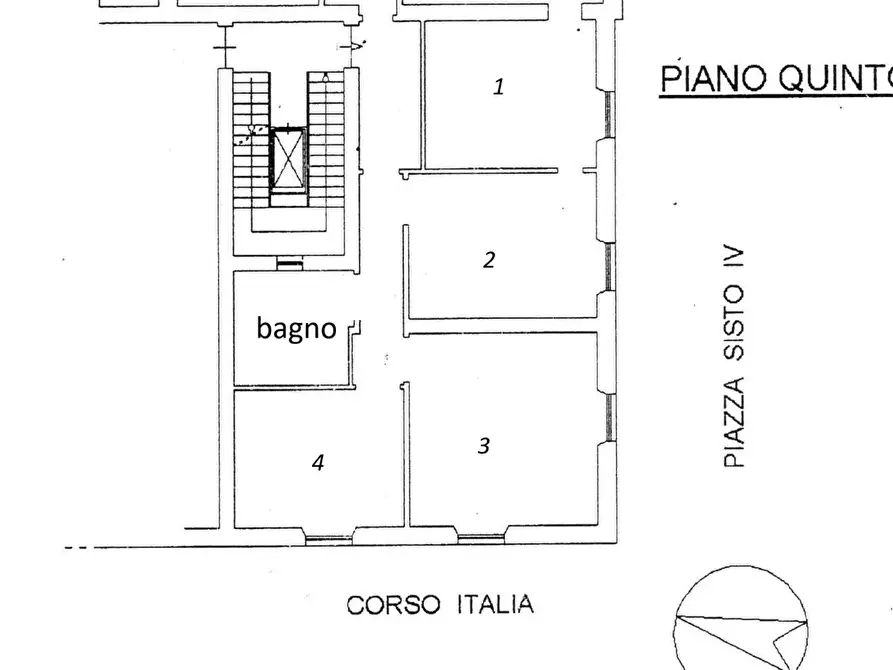 Immagine 23 di Quadrilocale in vendita  in Piazza Sisto IV 1 a Savona