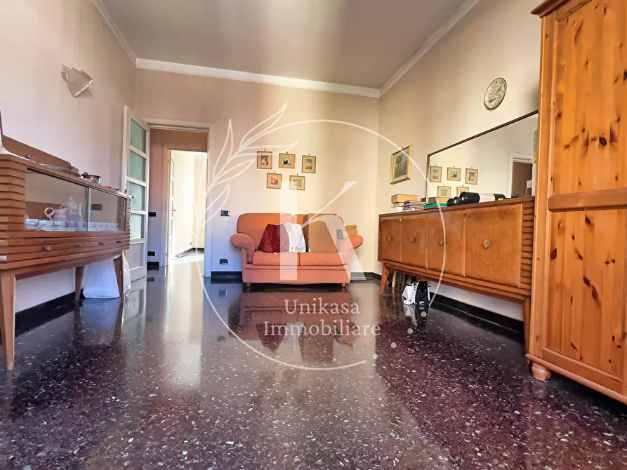 Immagine 11 di Quadrilocale in vendita  in Via Giuseppe Cesare Abba a Savona