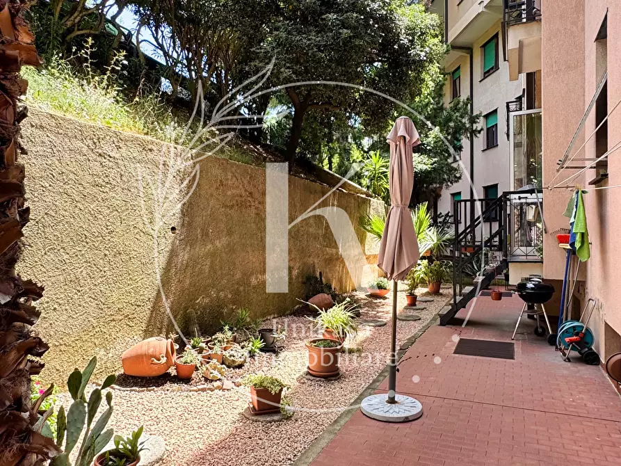 Immagine 16 di Pentalocale in vendita  in Via Rusca 37 a Savona