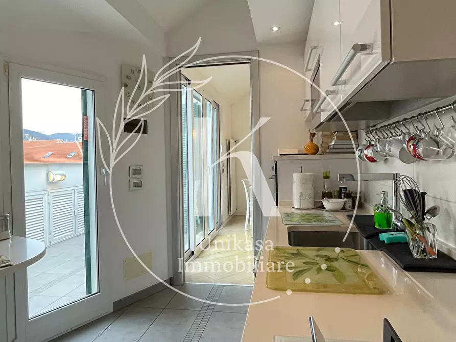 Immagine 25 di Attico in vendita  in Via Paleocapa a Savona