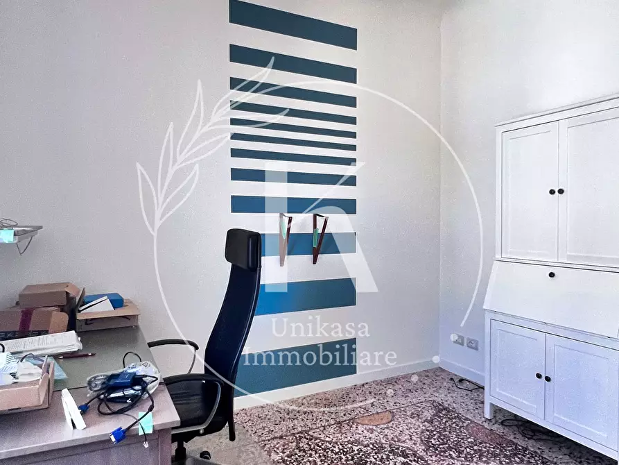 Immagine 28 di Pentalocale in vendita  in Via XX Settembre 21 a Savona