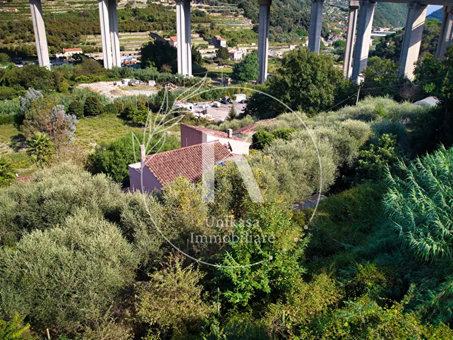 Immagine 4 di Villa in vendita  in Via per Calice a Finale Ligure