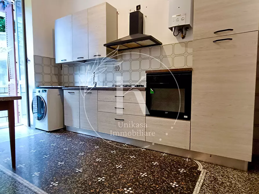 Immagine 6 di Pentalocale in vendita  in Via Santorre di Santarosa 3 a Savona