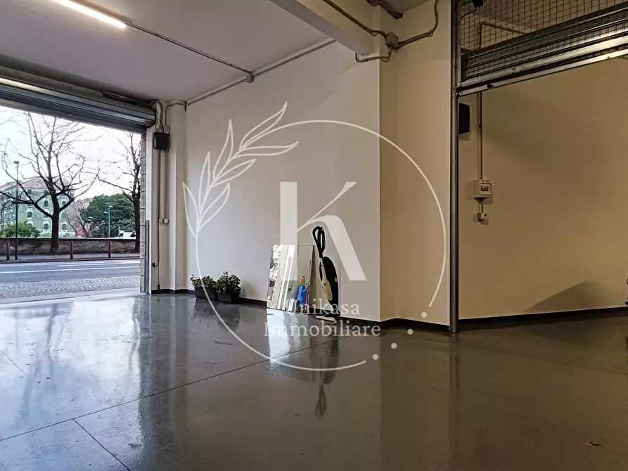 Immagine 7 di Garage in vendita  in Corso Viglienzoni 24 a Savona