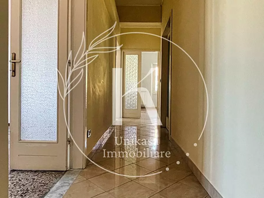 Immagine 22 di Quadrilocale in vendita  in Piazza Sisto IV 1 a Savona