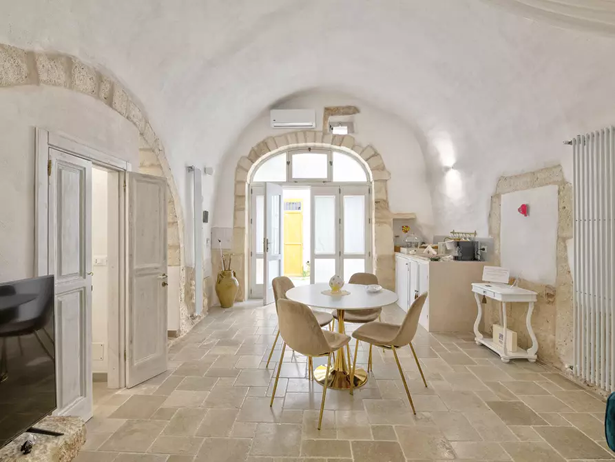 Immagine 6 di Casa indipendente in vendita  in Piazza della Libertà a Ostuni