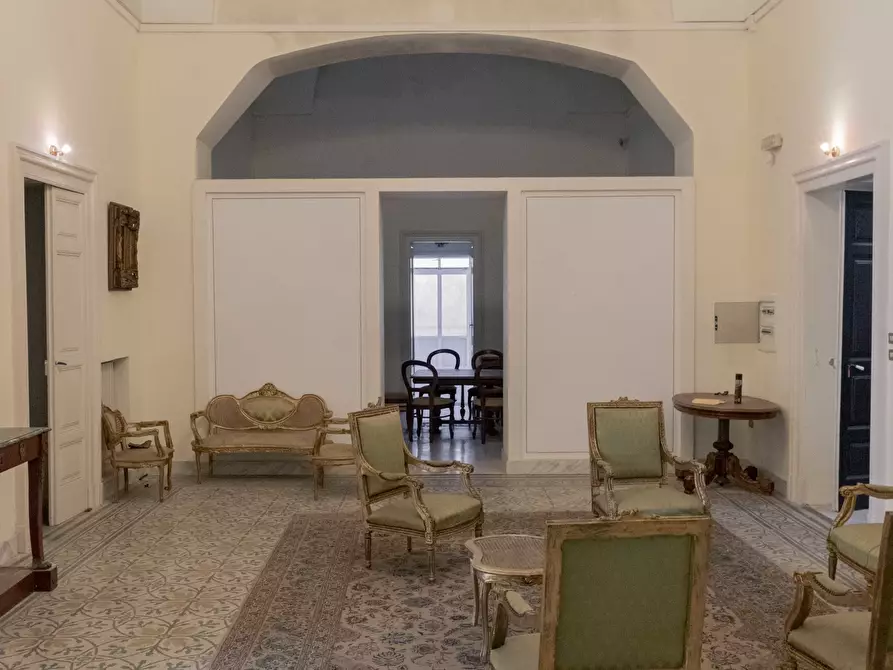 Immagine 11 di Palazzo in vendita  in Via Martiri di Kindu a Ostuni