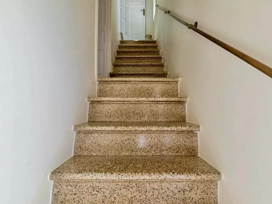 Immagine 3 di Casa indipendente in vendita  in Piazza della Libertà a Ostuni