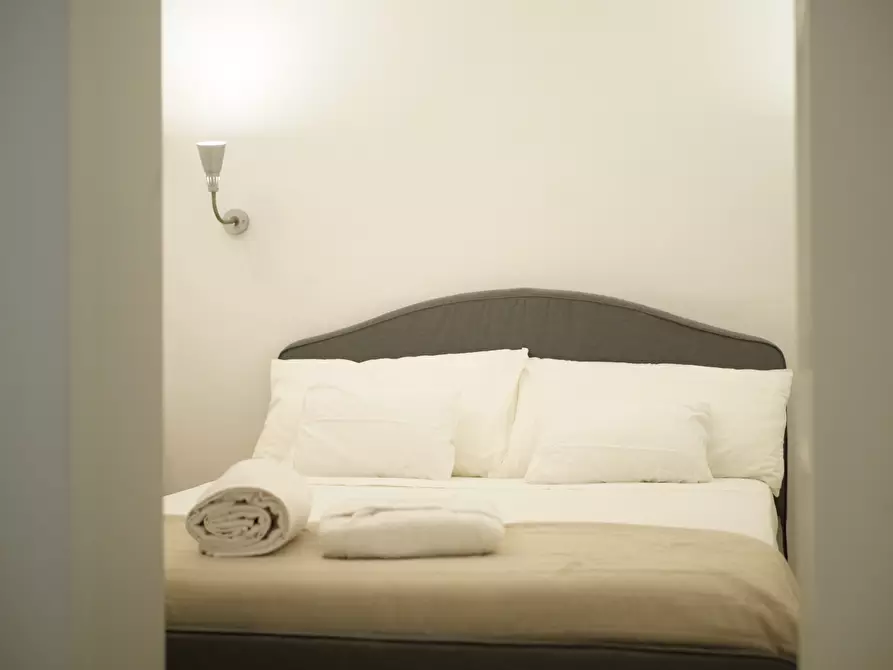 Immagine 15 di Palazzo in vendita  in Via Cattedrale a Ostuni