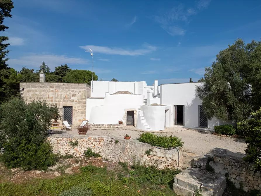 Immagine 1 di Villa in vendita  in contrada molillo a Ostuni