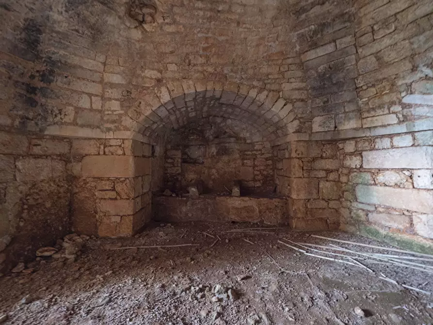 Immagine 33 di Rustico / casale in vendita  a Ostuni