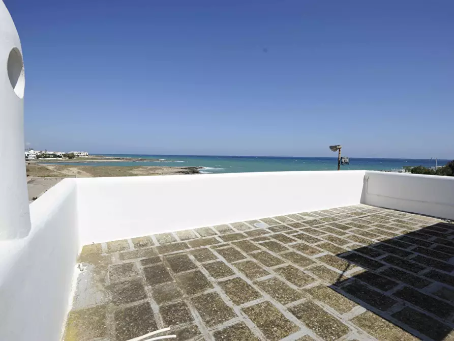 Immagine 42 di Villa in vendita  a Carovigno