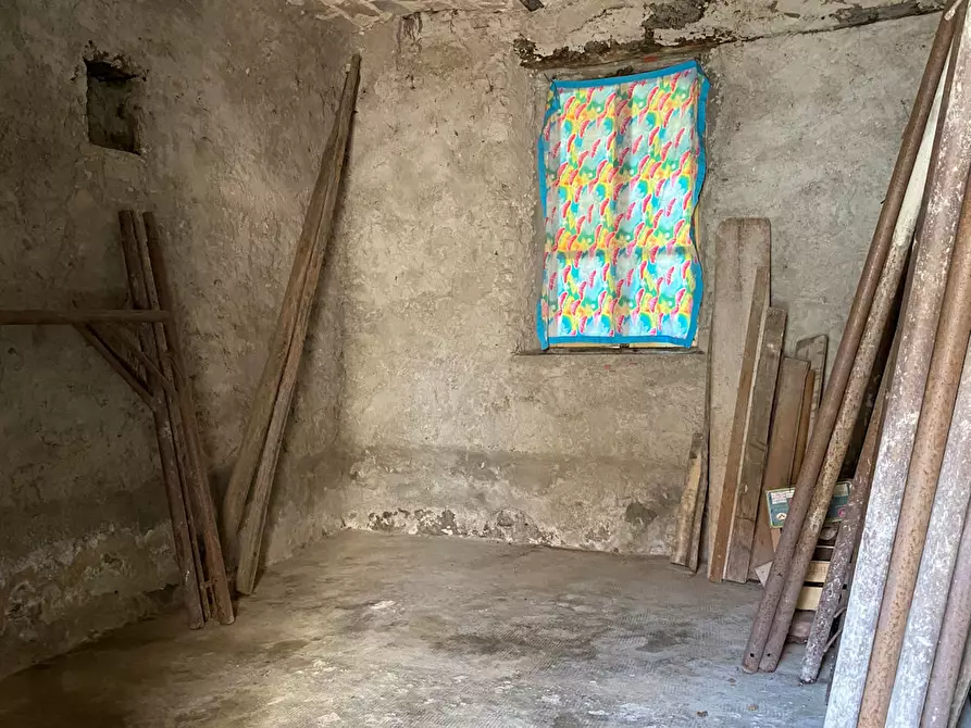 Immagine 13 di Rustico / casale in vendita  in Frazione Garini a Cartosio