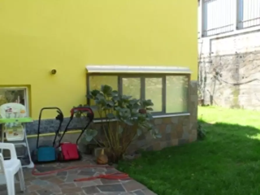 Immagine 5 di Porzione di casa in vendita  a Varazze