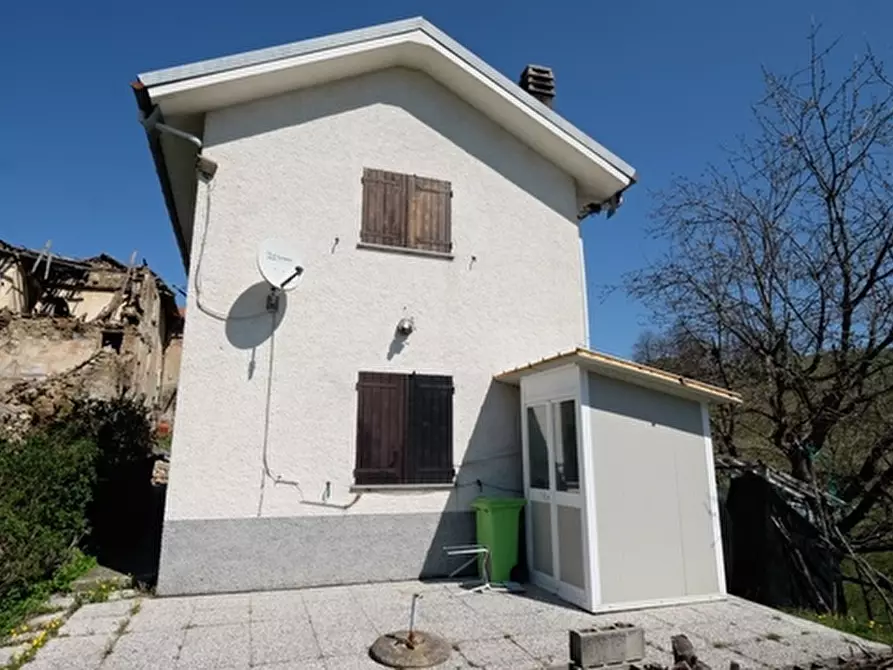 Immagine 19 di Villa in vendita  a Mioglia