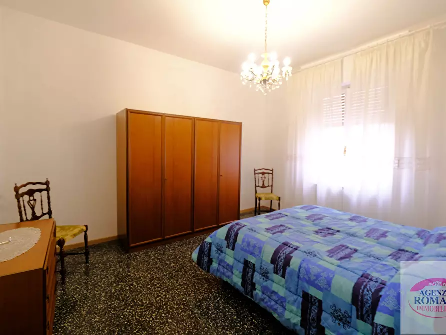 Immagine 11 di Trilocale in vendita  in Via Giuseppe Garibaldi 70 a Albisola Superiore