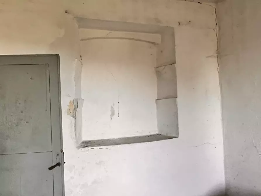 Immagine 10 di Rustico / casale in vendita  in Via al Castello 37 a Pareto