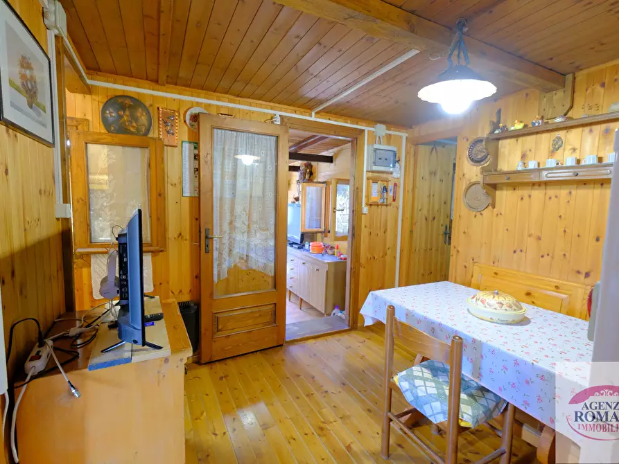 Immagine 10 di Baita in vendita  in Via Vallescura 9 a Urbe