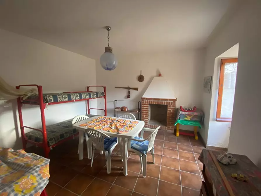 Immagine 29 di Rustico / casale in vendita  a Urbe