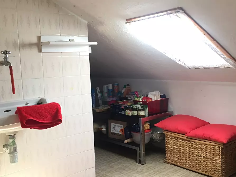 Immagine 8 di Appartamento in vendita  in Via Vassuria 53 a Urbe