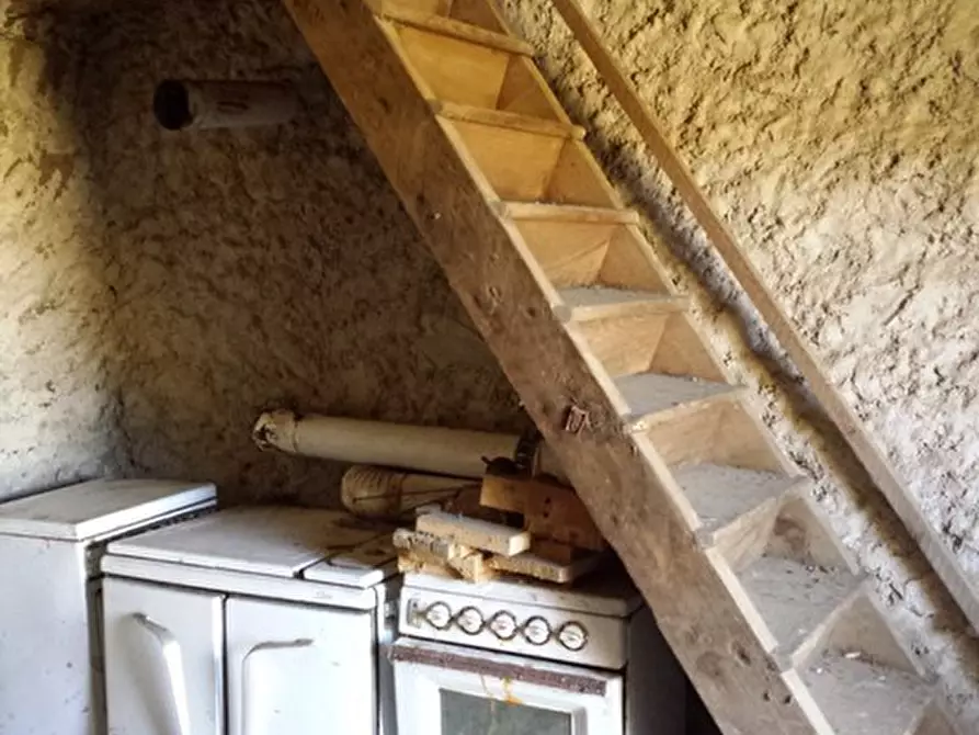 Immagine 5 di Porzione di casa in vendita  a Sassello