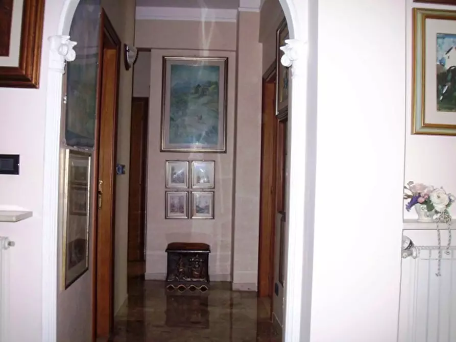 Immagine 4 di Appartamento in vendita  a Genova