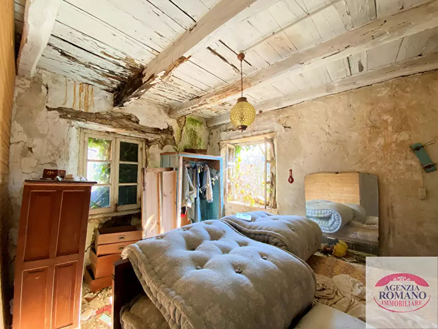 Immagine 18 di Rustico / casale in vendita  a Sassello