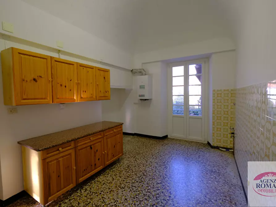 Immagine 20 di Appartamento in vendita  in Piazza dell'Indipendenza 20 a Pontinvrea