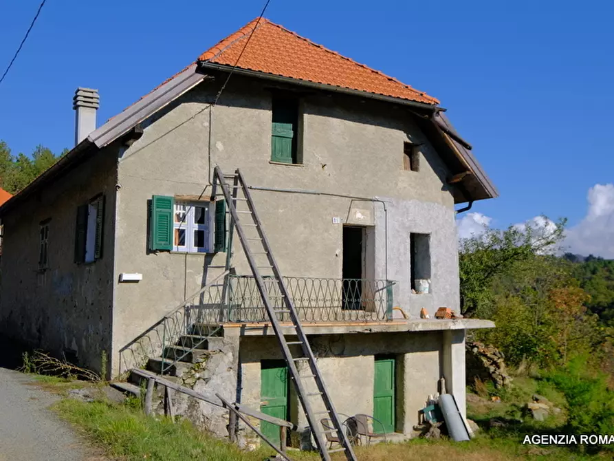 Immagine 1 di Casa indipendente in vendita  a Sassello