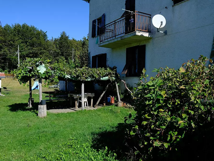 Immagine 31 di Trilocale in vendita  a Sassello