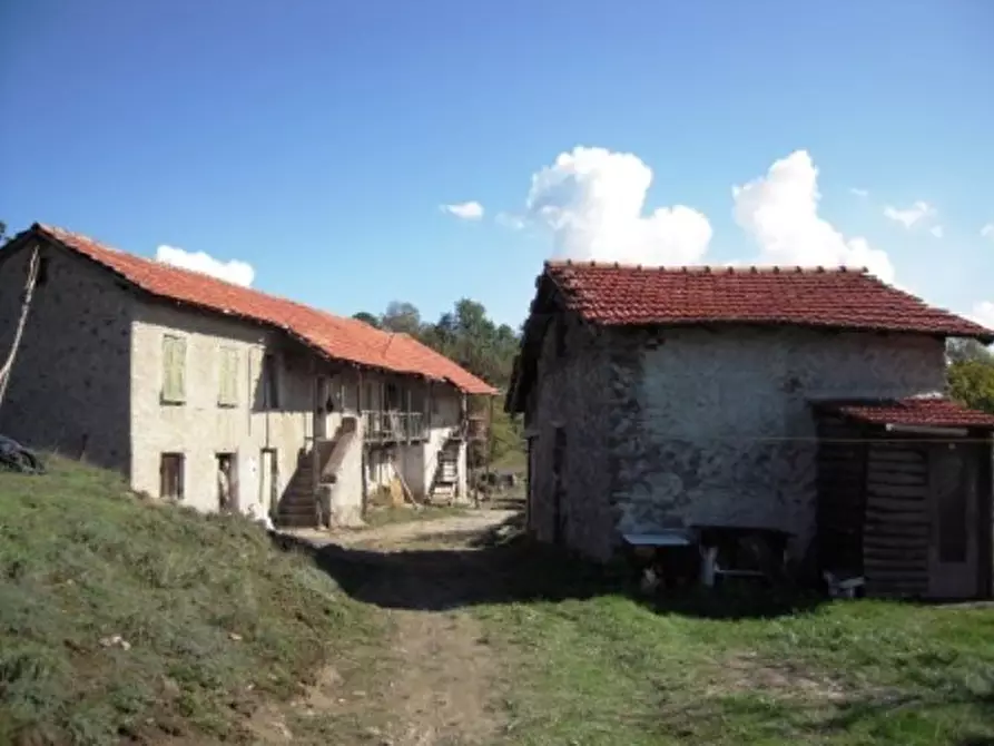 Immagine 9 di Rustico / casale in vendita  a Giusvalla
