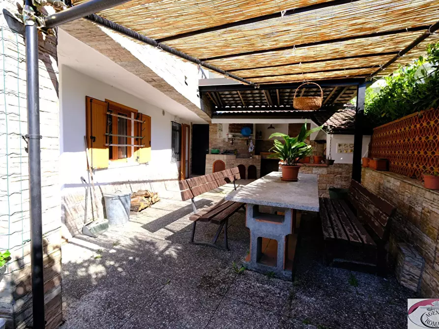 Immagine 9 di Villa in vendita  a Ponzone