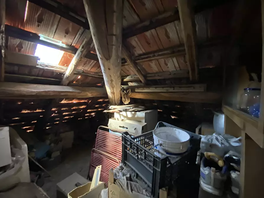 Immagine 23 di Quadrilocale in vendita  a Tiglieto