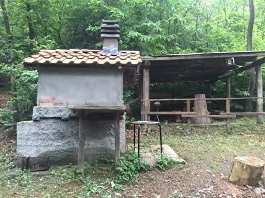 Immagine 12 di Magazzino in vendita  a Pontinvrea