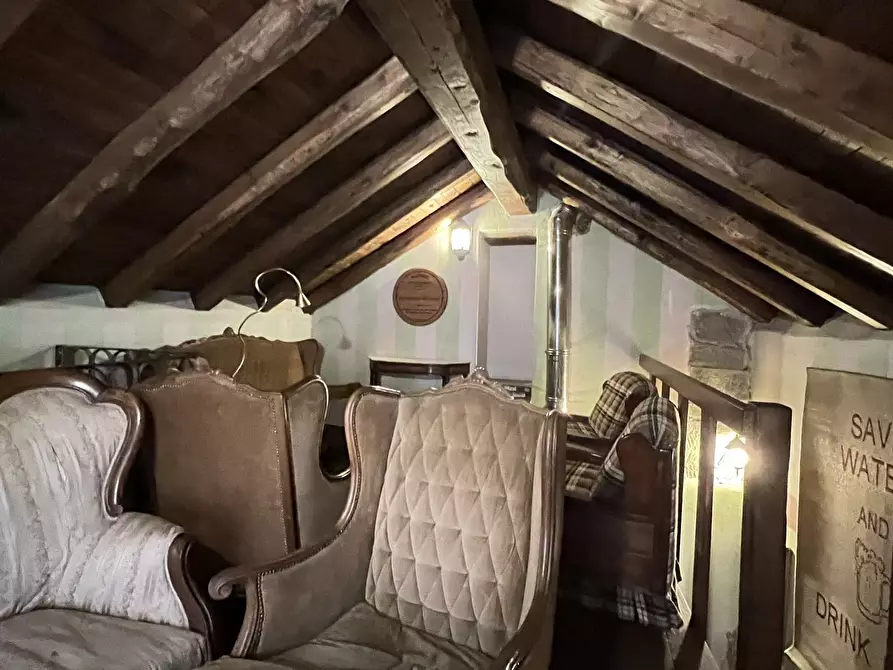 Immagine 20 di Attività commerciale in vendita  in Piazza Concezione 10 a Sassello