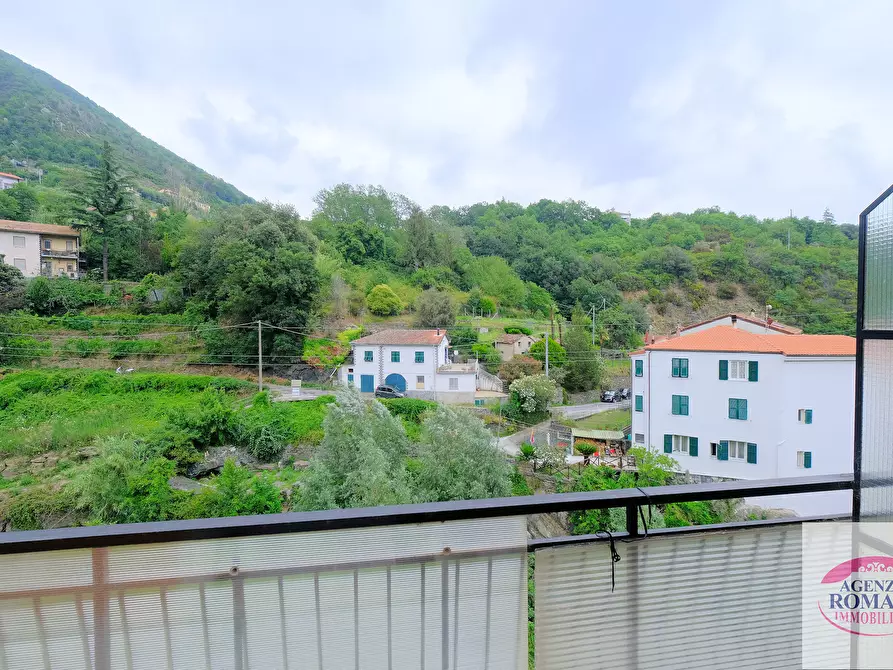 Immagine 5 di Trilocale in vendita  in Via Pero 156 a Varazze