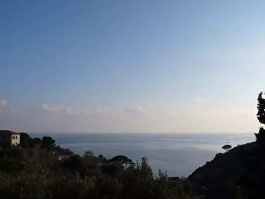Immagine 8 di Rustico / casale in vendita  a Celle Ligure