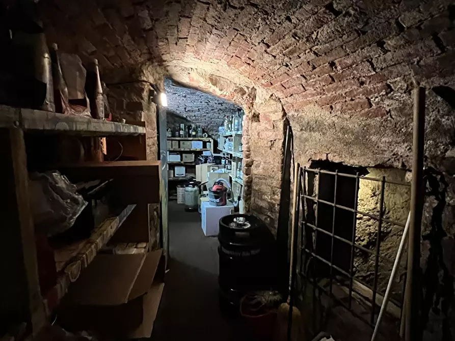 Immagine 27 di Attività commerciale in vendita  in Piazza Concezione 10 a Sassello