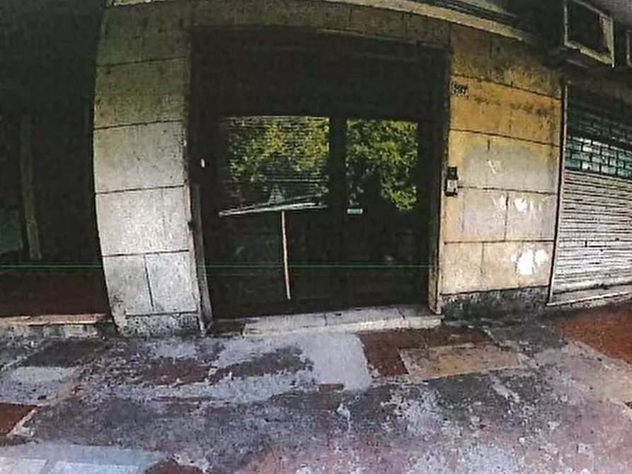 Immagine 1 di Locale commerciale in vendita  in Via Fereggiano 203A a Genova