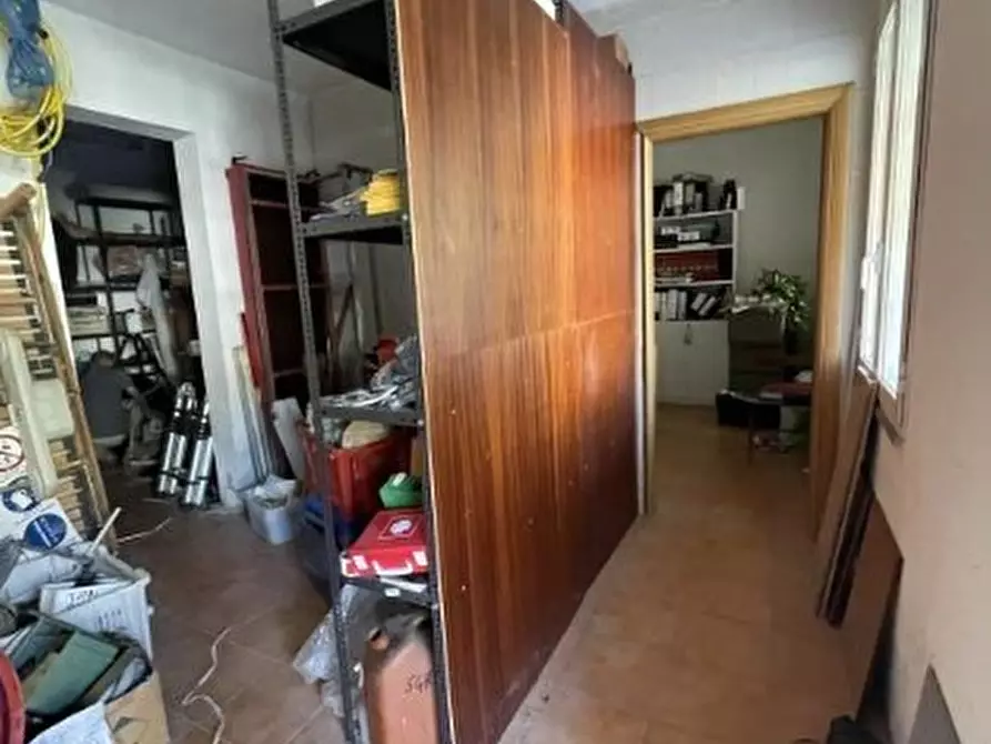 Immagine 3 di Magazzino in vendita  in Via Dogali 71 a Santa Margherita Ligure