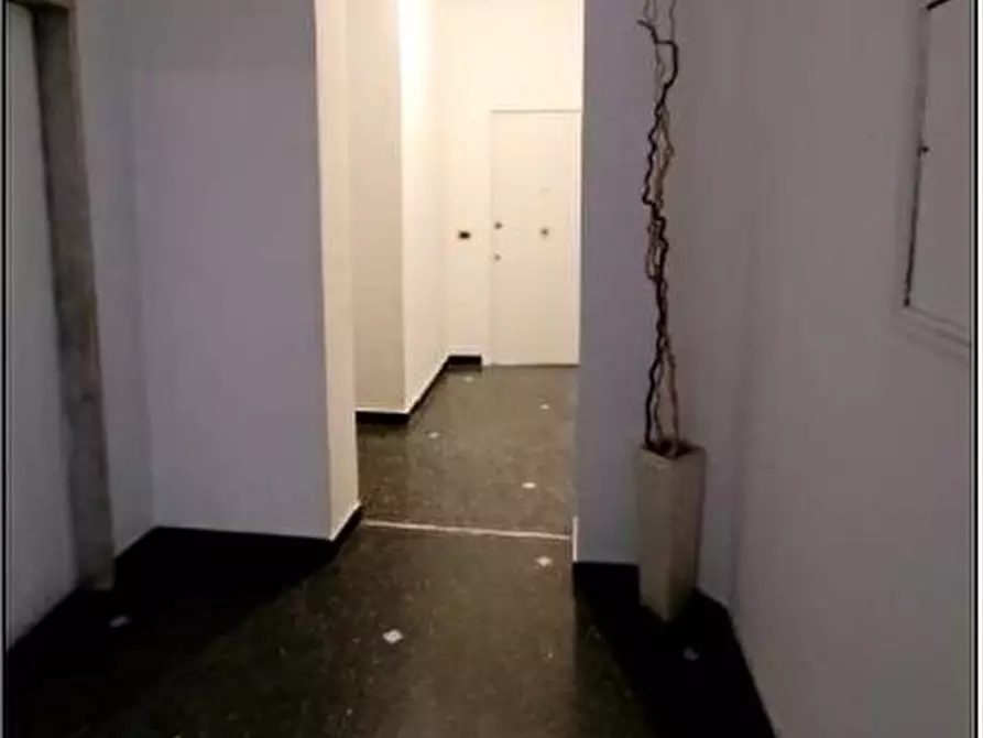 Immagine 5 di Ufficio in vendita  in Via San Luca 4/13 a Genova
