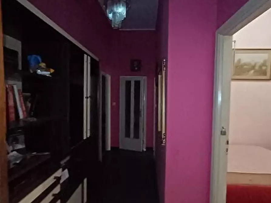 Immagine 3 di Pentalocale in vendita  in Via San Lorenzo 37 a Savona