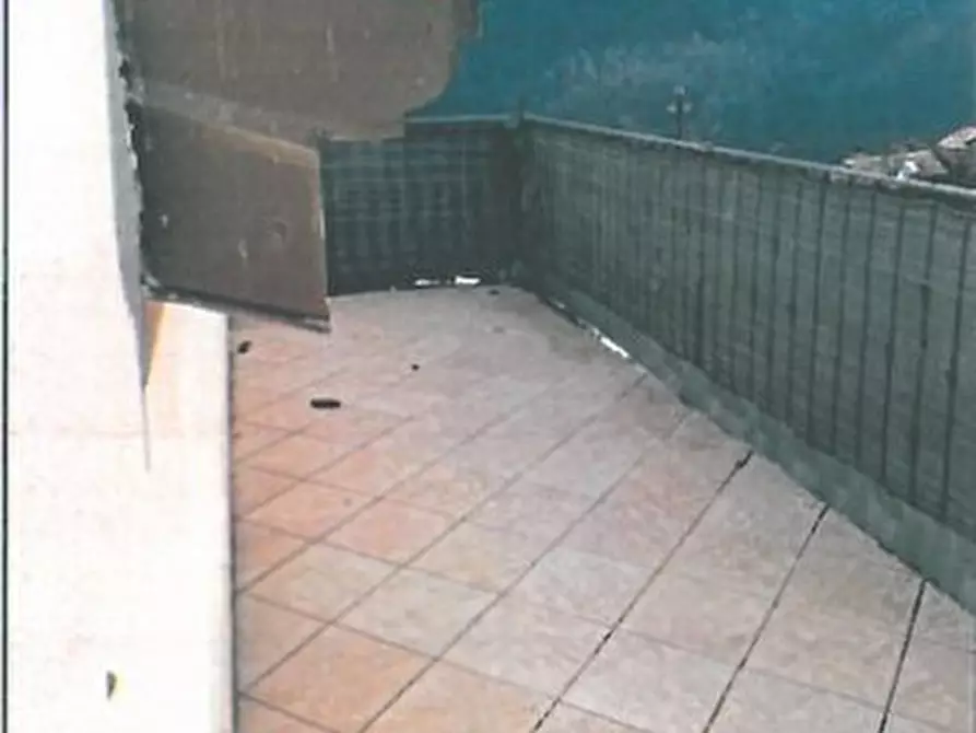 Immagine 4 di Mansarda in vendita  in Via Beggiola 2 a Follo